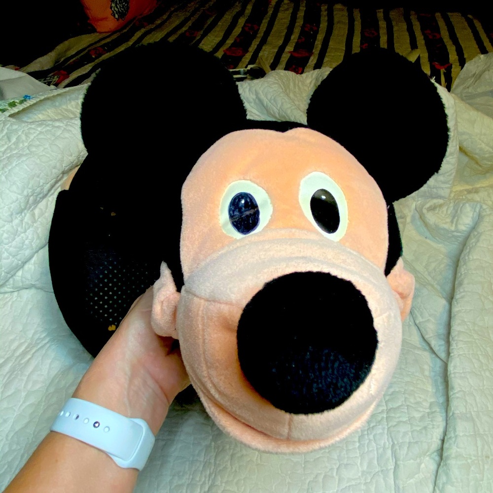 ‘Old School’ Mickey Mouse House slippers